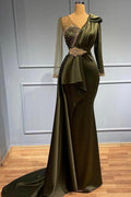 Vestido de fiesta elegante de sirena con escote en V, mangas largas, cuentas y cola lateral
