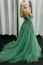 Corbin | Vestidos de fiesta de tul verde menta con hombros descubiertos y encaje y apliques