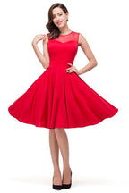 Vestidos de dama de honor rojos de corte A y longitud hasta la rodilla