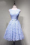 Vestido de fiesta de encaje azul con apliques y espalda descubierta, largo hasta la rodilla, PG114
