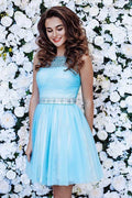Vestido de fiesta corto azul de tul con corte en A, talla PG150