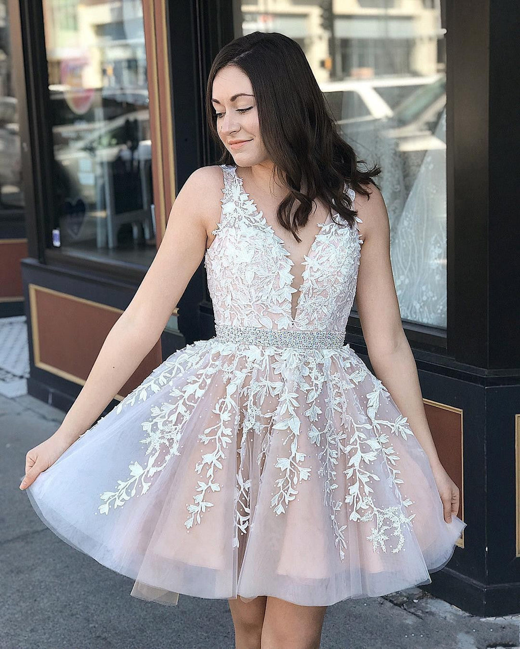 Lindos vestidos de fiesta cortos sin espalda, de tul, con encaje floral y escote en V en forma de A