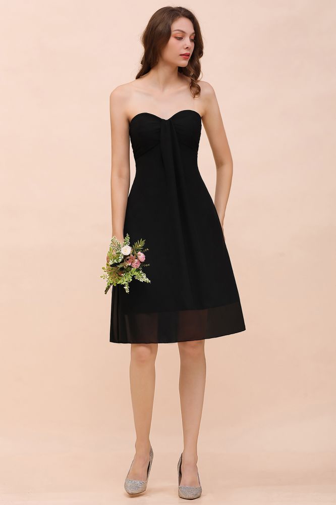 Lindo vestido de dama de honor negro hasta la rodilla, vestido de novia con escote corazón para niñas.