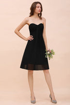 Lindo vestido de dama de honor negro hasta la rodilla, vestido de novia con escote corazón para niñas.