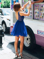 Lindos vestidos de fiesta cortos de encaje con escote en V y espalda abierta en forma de A para el regreso a casa.