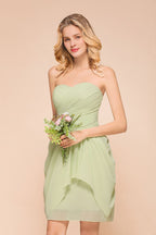 Süßes ärmelloses, schmales Chiffon-Minikleid mit Rüschen und Brautjungfernkleid für Hochzeitsgäste