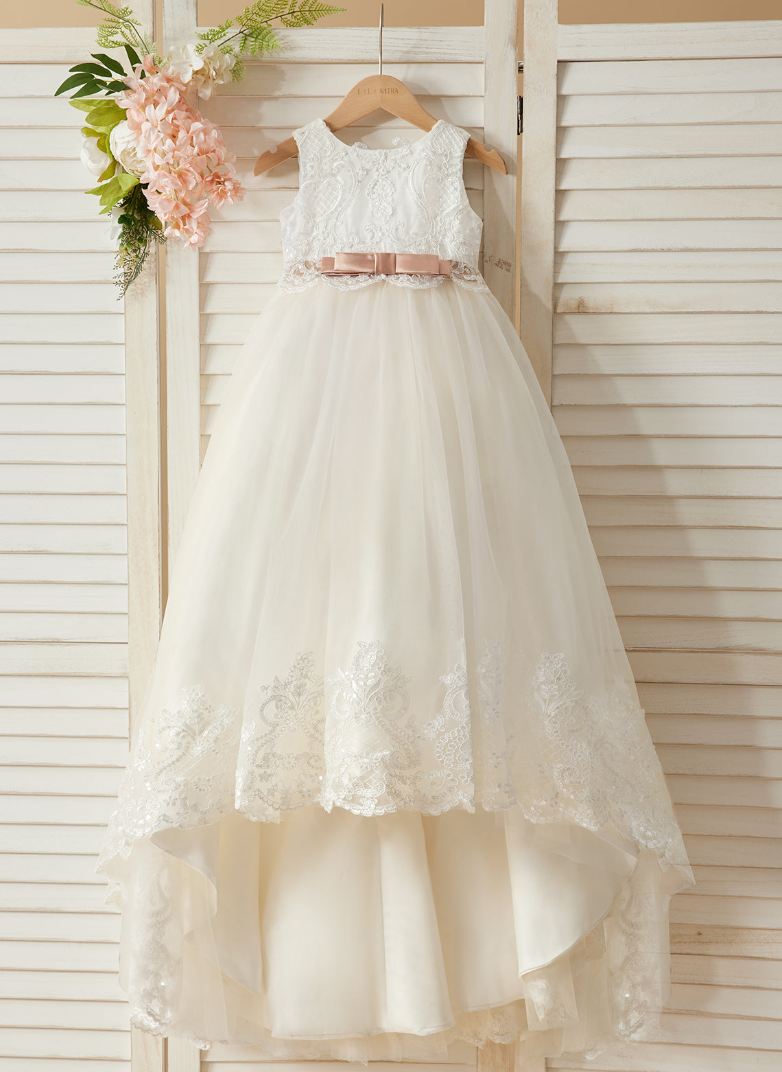 Vestido de fiesta/princesa de tul con cola larga color marfil para niña de las flores