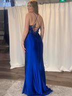 Dallas | Vestido de fiesta largo estilo sirena de satén con apliques transparentes en verde