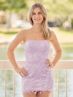 Damaris | Vestido de fiesta rosa ajustado, corto, de encaje y con apliques