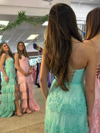 Dante | Vestido de fiesta largo estilo imperio con escote en forma de corazón y apliques de encaje