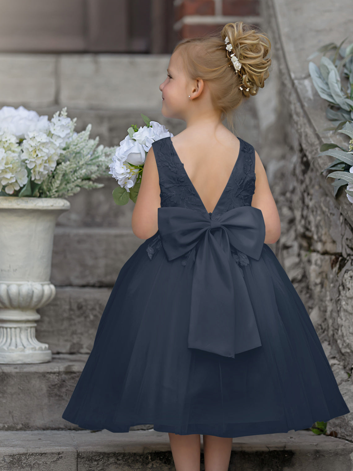 Sleeveless Lace Tulle Knee Length Flower Girl Dress