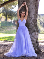Vestido de fiesta de tul con escote en V profundo y tirantes finos hasta el suelo