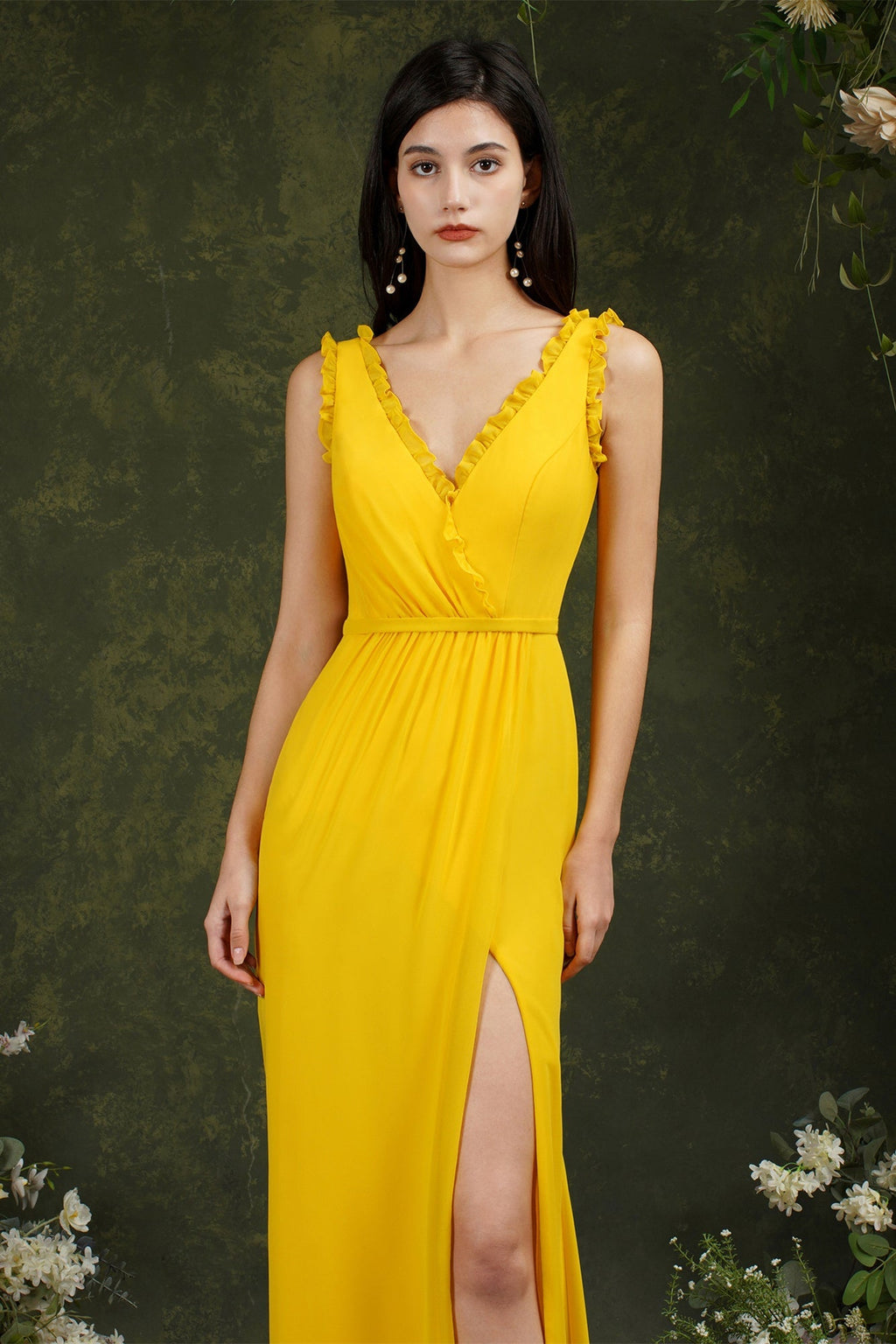 Vestido de fiesta largo hasta el suelo con abertura frontal, sin mangas y escote en V profundo