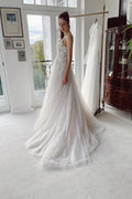Vestidos de novia de diseñador con escote en V, apliques de línea A y encaje