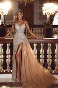 Vestidos de novia de diseñador con corte A y abertura alta con encaje