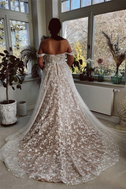 Vestidos de novia de diseñador con corte A, hombros descubiertos, sin mangas y encaje