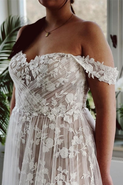 Vestidos de novia de diseñador con corte A, hombros descubiertos, sin mangas y encaje