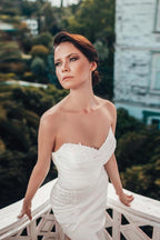 Vestidos de novia de diseñador de satén sin mangas, corte A y encaje