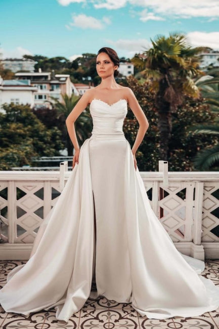 Vestidos de novia de diseñador de satén sin mangas, corte A y encaje