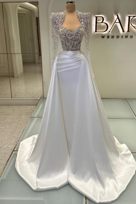 Vestido de fiesta de diseño con escote en forma de corazón, de tul satinado y manga larga con pedrería