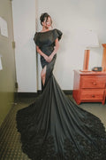 Vestidos de novia de diseño con joya de diseñador, sin mangas, corte sirena, de satén, con abertura y encaje