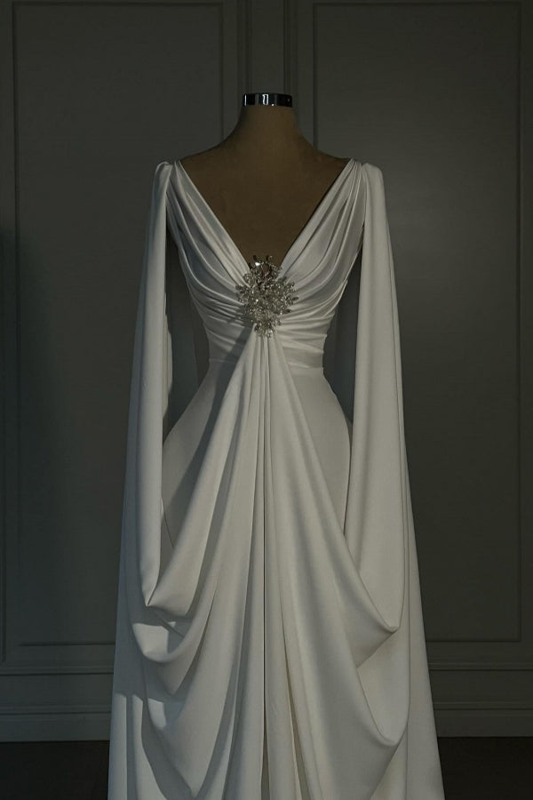 Vestido de novia largo de satén color marfil con escote en V y corte A de diseñador con mangas largas