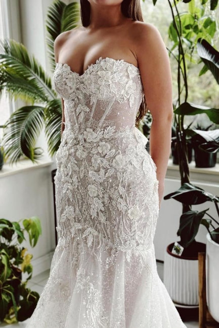 Vestido de novia de diseño largo de sirena sin tirantes, con encaje y lentejuelas, y cola