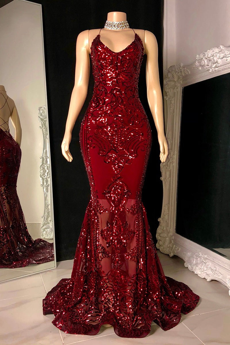 Vestido de fiesta largo de sirena con tirantes finos y encaje sin mangas de diseñador