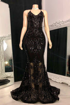 Vestido de fiesta largo de sirena con tirantes finos y encaje sin mangas de diseñador