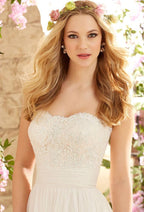 Vestido de novia largo de diseño sin tirantes y corte A