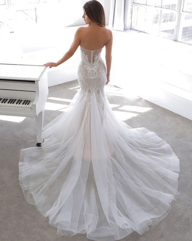 Vestido de novia de encaje estilo sirena con escote corazón de diseñador para verano