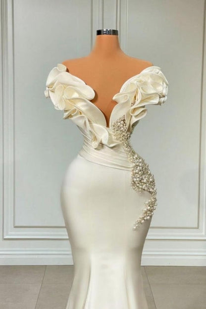 Vestidos de noche largos blancos con volantes de perla de diseñador