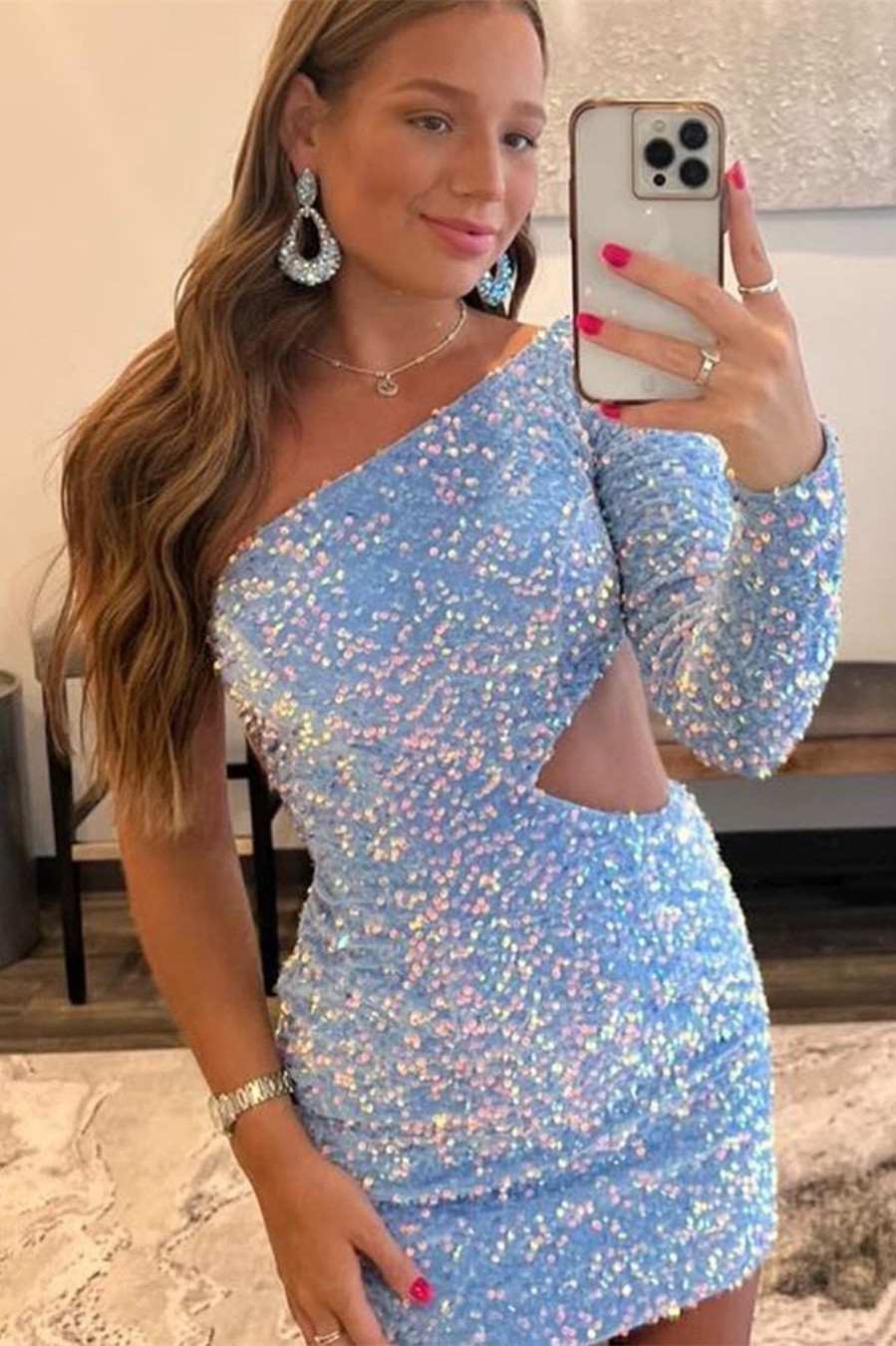 Kensley | Vestido de fiesta corto de una sola manga con lentejuelas moradas y aberturas