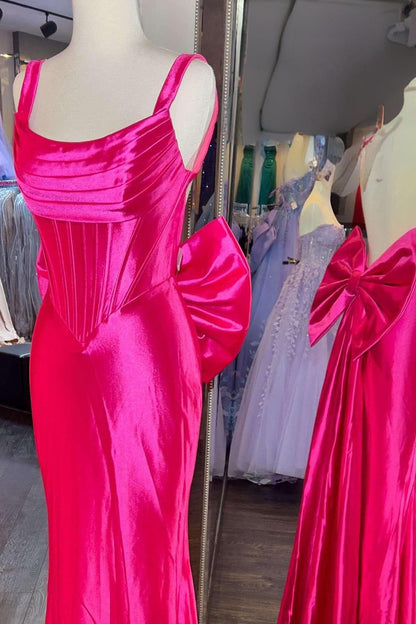 Dolores | Vestido formal de sirena de satén con tirantes fucsia y lazo