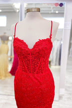 Peregrine | Vestido largo de sirena con abertura y apliques de encaje rosa intenso