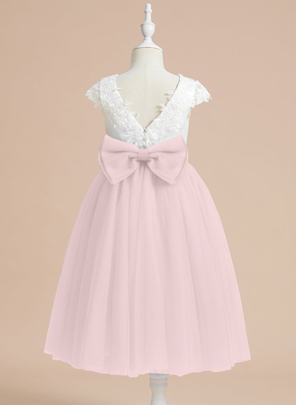 Vestido de niña de las flores de primera comunión de tul satinado con corte en A y largo hasta la rodilla