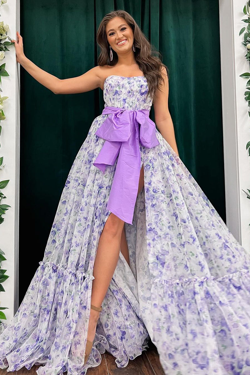Schickes, trägerloses, langes Chiffon-Ballkleid mit Blumenmuster und Schlitz