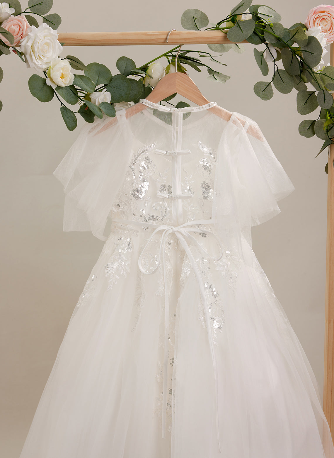 A-Linie Tüll Sweep Schleppe Elfenbein Erstkommunion Blumenmädchenkleid 