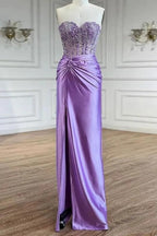 Eirene | Vestido de fiesta largo de satén con escote corazón y sirena morado con cuentas