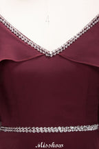 Elegante vestido de dama de honor de gasa con escote en V, tirantes finos, sin mangas y largo hasta el suelo con abalorios