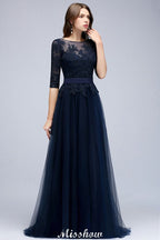 Elegante vestido de dama de honor azul marino oscuro con apliques de encaje y media manga en forma de A