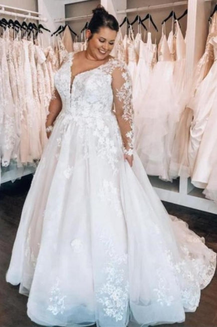 Elegante vestido de novia de talla grande con escote en V y encaje en forma de A y mangas largas