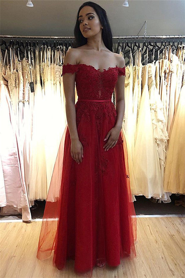 Elegante vestido de fiesta largo de tul con hombros descubiertos, corte A y apliques de encaje