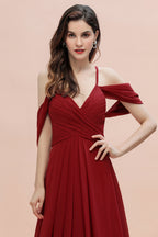 Elegante vestido de dama de honor largo fruncido con escote en V y hombros descubiertos en A