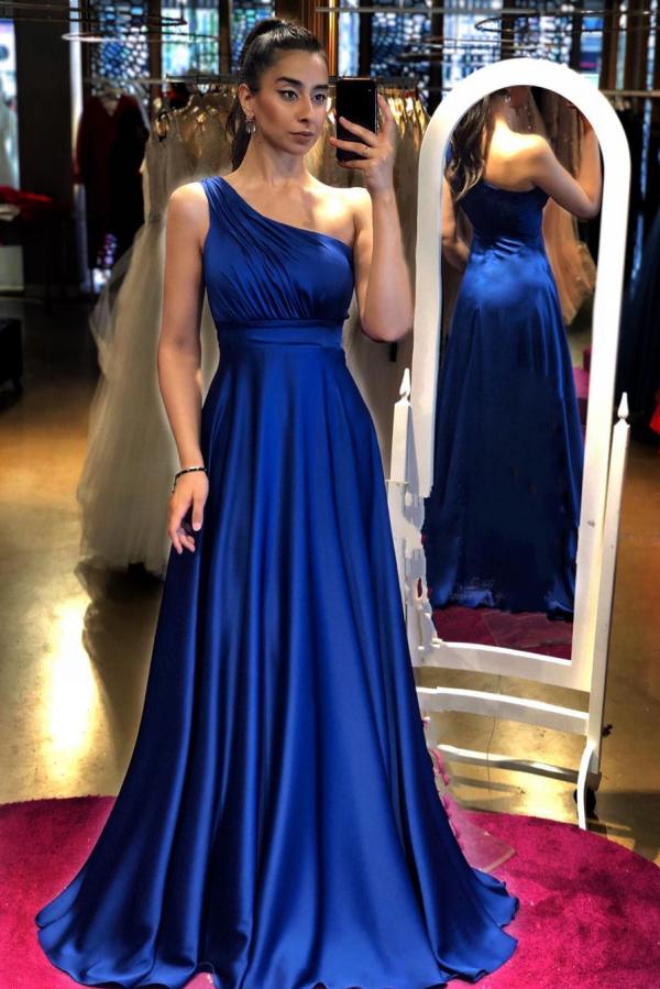 Elegante vestido de fiesta formal largo de satén con un solo hombro y corte A