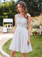 Elegantes vestidos de fiesta de encaje sin mangas con escote en A