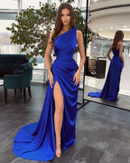 Elegante vestido de fiesta negro largo de sirena con un solo hombro y abertura