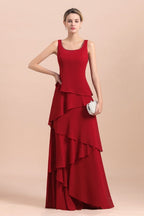 Elegante vestido de gasa burdeos para madre de la novia con volantes y chaqueta