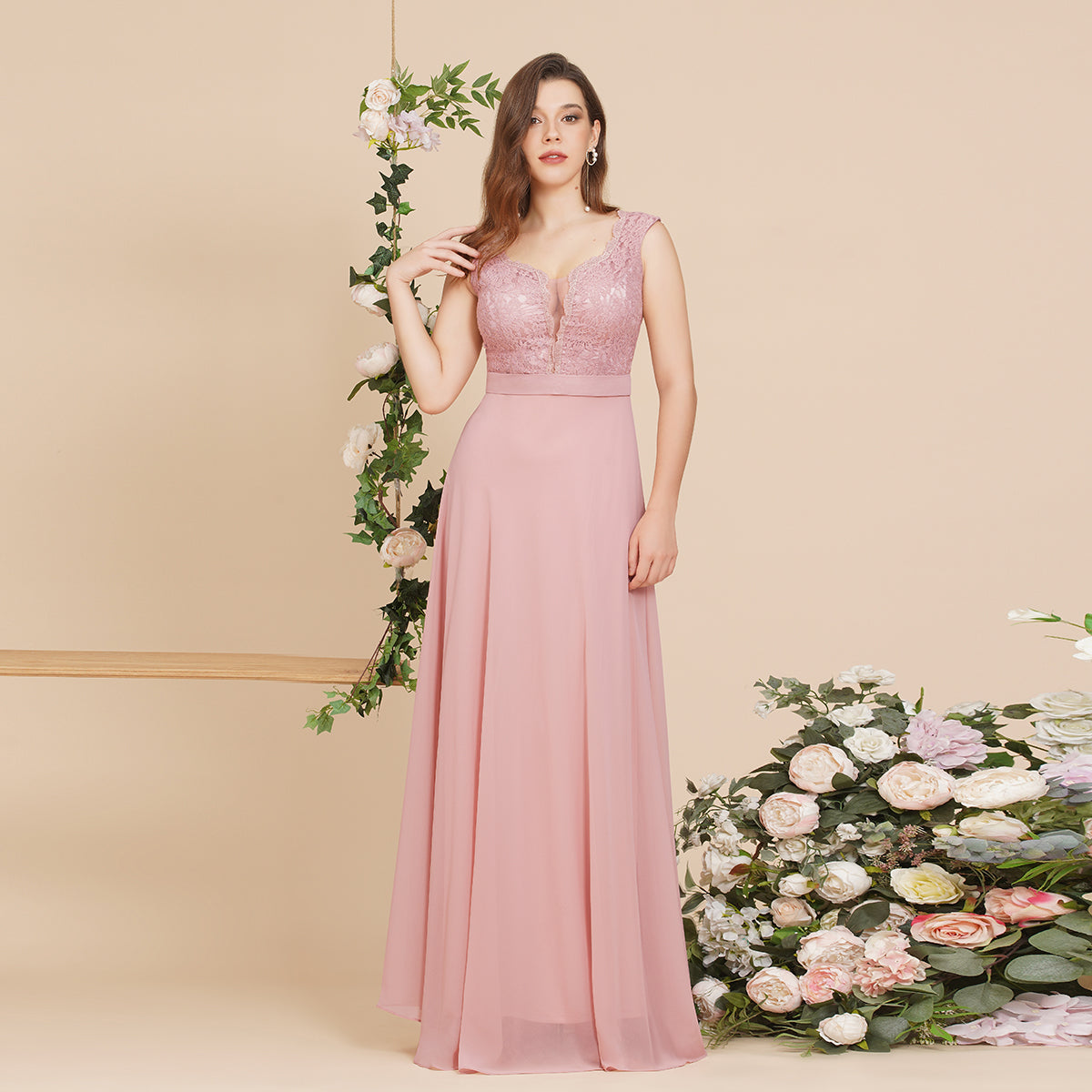 Elegante vestido de fiesta burdeos de corte A con encaje hasta el suelo