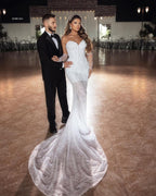 Elegant Floor Length Sweetheart Sleeveless Mermaid Lace Wedding Dress with Beads